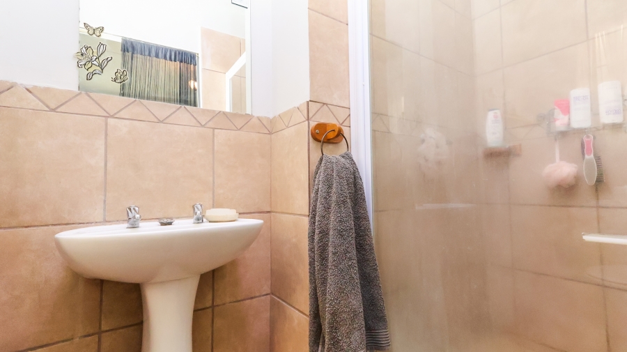 3 Bedroom Property for Sale in The Coves North West